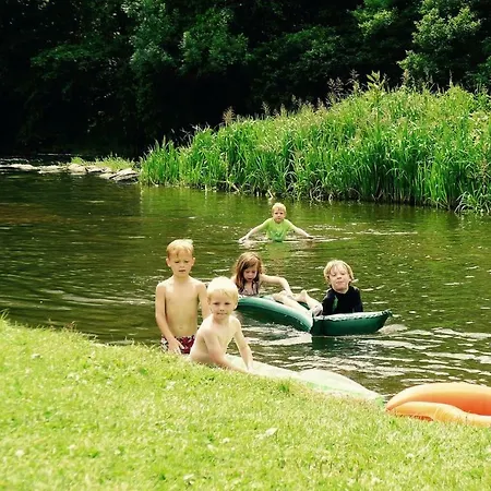 Met Hottub En Zicht Op De Semois Vakantiehuis Herbeumont